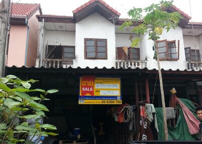 64 Sqm., 2 Beds, 2 Baths Townhouse listed for ฿ 808,000.