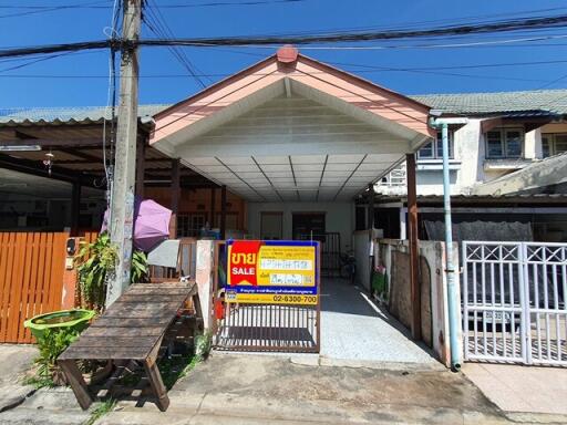 84 Sqm., 2 Beds, 1 Bath Townhouse listed for ฿ 808,000.