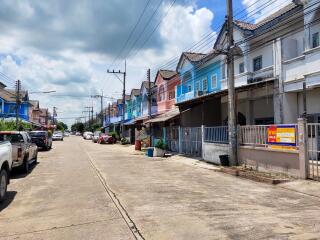 76 Sqm., 1 Bed, 1 Bath Townhouse listed for ฿ 893,000.