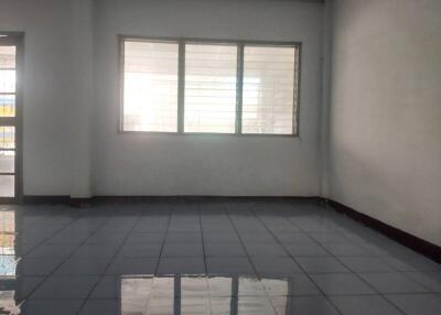 70 Sqm., 3 Beds, 2 Baths Townhouse listed for ฿ 893,000.