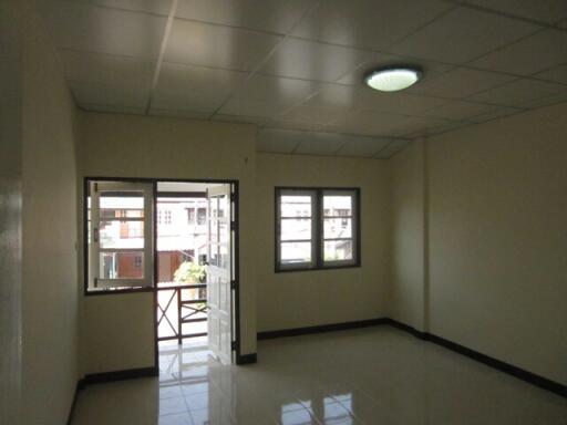 84 Sqm., 1 Bed, 1 Bath Townhouse listed for ฿ 680,000.