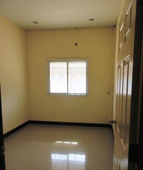 82 Sqm., 2 Beds, 1 Bath Townhouse listed for ฿ 760,000.