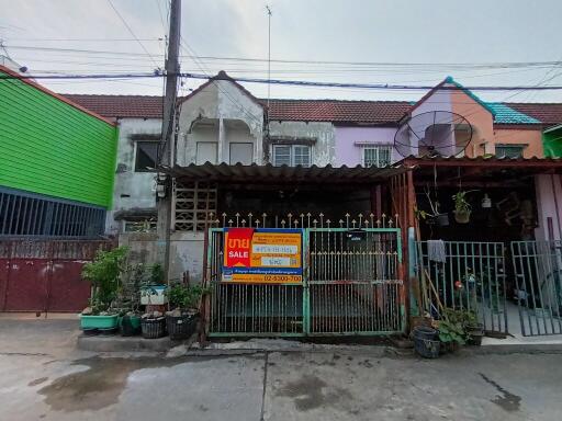 64 Sqm., 1 Bed, 1 Bath Townhouse listed for ฿ 840,000.