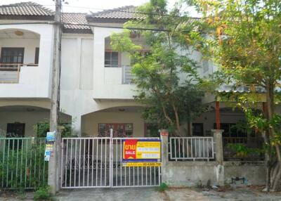 74 Sqm., 1 Bed, 1 Bath Townhouse listed for ฿ 840,000.