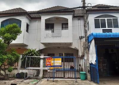 74 Sqm., 1 Bed, 1 Bath Townhouse listed for ฿ 840,000.