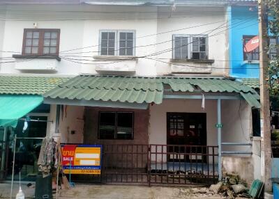 70 Sqm., 1 Bed, 1 Bath Townhouse listed for ฿ 840,000.