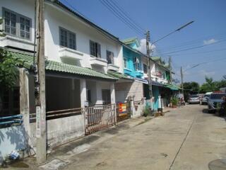 70 Sqm., 1 Bed, 1 Bath Townhouse listed for ฿ 840,000.