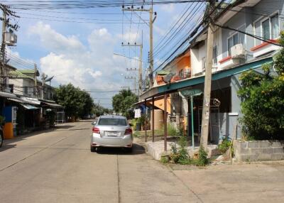 72 Sqm., 1 Bed, 1 Bath Townhouse listed for ฿ 840,000.