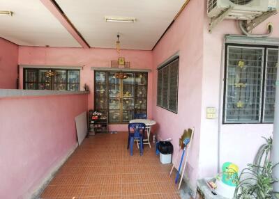 75 Sqm., 2 Beds, 1 Bath Townhouse listed for ฿ 760,000.