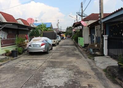 96 Sqm., 2 Beds, 1 Bath Townhouse listed for ฿ 840,000.