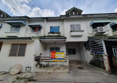 70 Sqm., 3 Beds, 1 Bath Townhouse listed for ฿ 840,000.