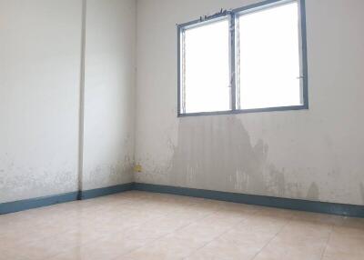 72 Sqm., 2 Beds, 1 Bath Townhouse listed for ฿ 840,000.