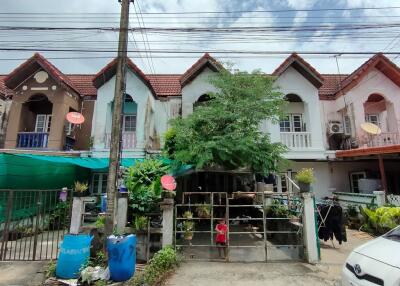 86 Sqm., 1 Bed, 1 Bath Townhouse listed for ฿ 760,000.