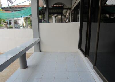 96 Sqm., 1 Bed, 1 Bath Townhouse listed for ฿ 713,000.