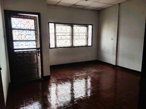 66 Sqm., 2 Beds, 1 Bath Townhouse listed for ฿ 713,000.