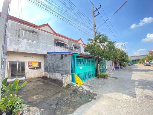 64 Sqm., 2 Beds, 2 Baths Townhouse listed for ฿ 713,000.