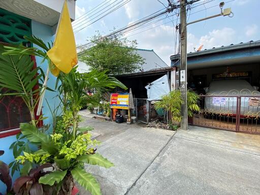 84 Sqm., 1 Bed, 1 Bath Townhouse listed for ฿ 713,000.