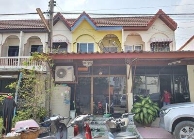 64 Sqm., 3 Beds, 2 Baths Townhouse listed for ฿ 713,000.