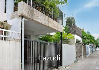 200 Sqm 3 Bed 2 Bath Townhouse For Sale with Tenant