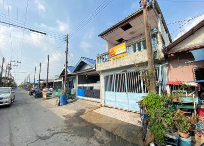 64 Sqm., 2 Beds, 2 Baths Townhouse listed for ฿ 703,000.