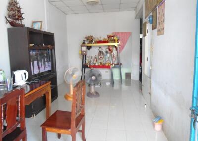 96 Sqm., 2 Beds, 1 Bath Townhouse listed for ฿ 770,000.