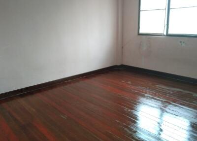 67 Sqm., 1 Bed, 1 Bath Townhouse listed for ฿ 540,000.