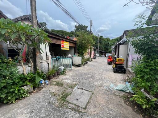 68 Sqm., 1 Bed, 1 Bath Townhouse listed for ฿ 735,000.