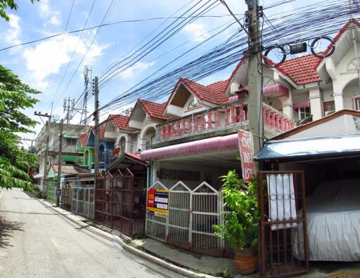 69 Sqm., 2 Beds, 2 Baths Townhouse listed for ฿ 665,000.