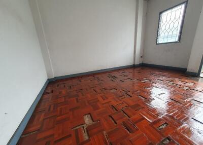 72 Sqm., 1 Bed, 1 Bath Townhouse listed for ฿ 665,000.