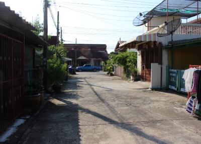 68 Sqm., 1 Bed, 1 Bath Townhouse listed for ฿ 665,000.
