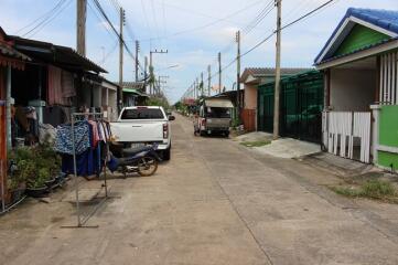 69 Sqm., 2 Beds, 1 Bath Townhouse listed for ฿ 735,000.