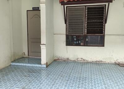 68 Sqm., 2 Beds, 1 Bath Townhouse listed for ฿ 665,000.