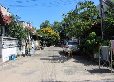 64 Sqm., 2 Beds, 2 Baths Townhouse listed for ฿ 665,000.