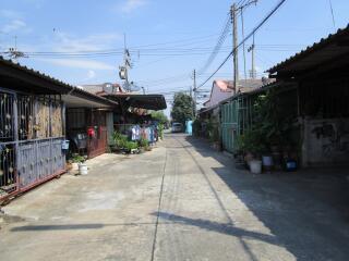 72 Sqm., 2 Beds, 1 Bath Townhouse listed for ฿ 550,000.