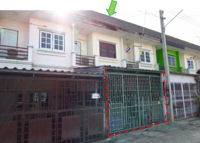 68 Sqm., 1 Bed, 1 Bath Townhouse listed for ฿ 618,000.