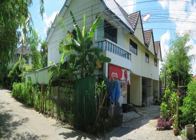 86 Sqm., 1 Bed, 1 Bath Townhouse listed for ฿ 618,000.