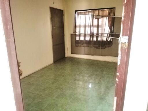 88 Sqm., 2 Beds, 1 Bath Townhouse listed for ฿ 683,000.