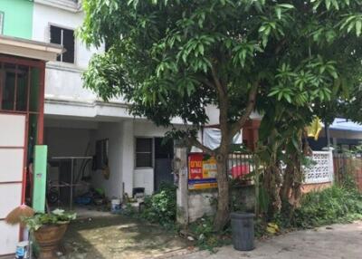 72 Sqm., 1 Bed, 1 Bath Townhouse listed for ฿ 683,000.