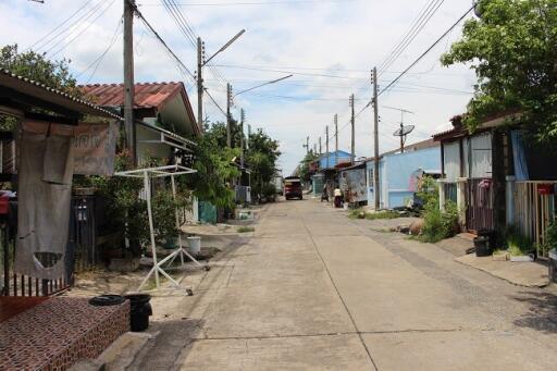 69 Sqm., 2 Beds, 1 Bath Townhouse listed for ฿ 618,000.