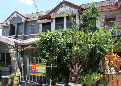 72 Sqm., 2 Beds, 1 Bath Townhouse listed for ฿ 683,000.