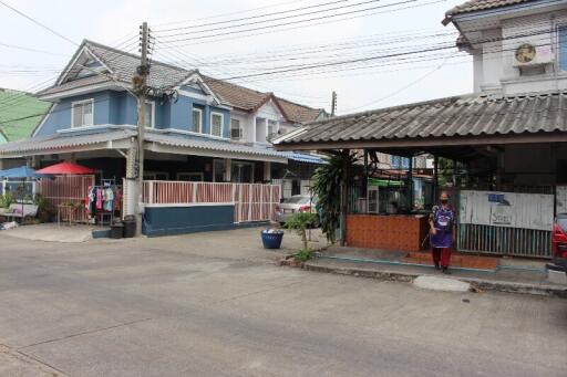 72 Sqm., 1 Bed, 2 Baths Townhouse listed for ฿ 683,000.