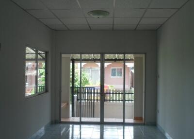 108 Sqm., 2 Beds, 1 Bath Townhouse listed for ฿ 612,000.