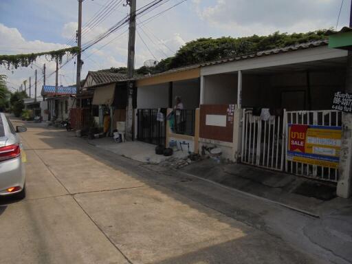 67 Sqm., 2 Beds, 1 Bath Townhouse listed for ฿ 662,000.