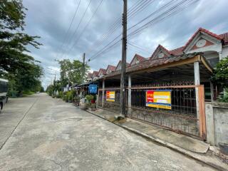 88 Sqm., 2 Beds, 2 Baths Townhouse listed for ฿ 550,000.