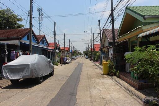 80 Sqm., 2 Beds, 1 Bath Townhouse listed for ฿ 500,000.