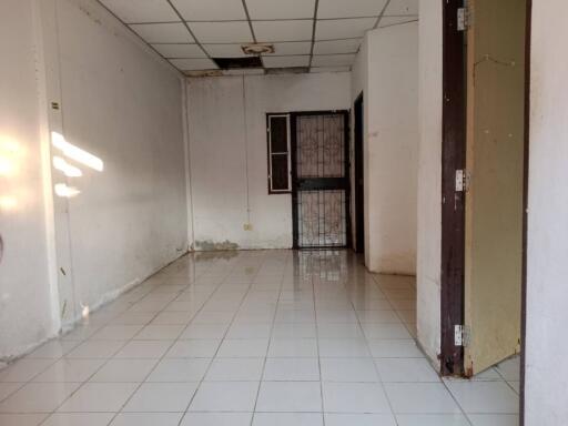 80 Sqm., 2 Beds, 1 Bath Townhouse listed for ฿ 500,000.