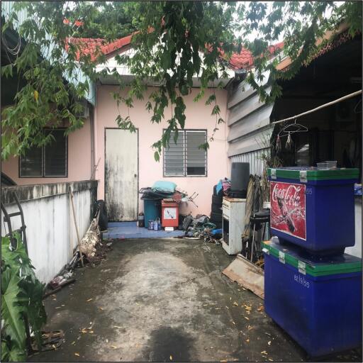 82 Sqm., 2 Beds, 1 Bath Townhouse listed for ฿ 651,000.