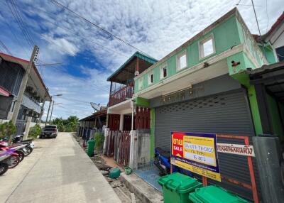 64 Sqm., 1 Bed, 1 Bath Townhouse listed for ฿ 570,000.