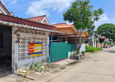 128 Sqm., 1 Bed, 1 Bath Townhouse listed for ฿ 570,000.