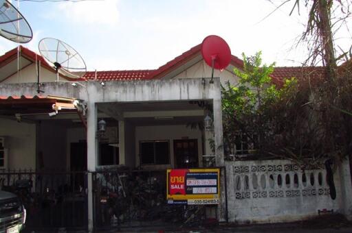 96 Sqm., 2 Beds, 1 Bath Townhouse listed for ฿ 630,000.